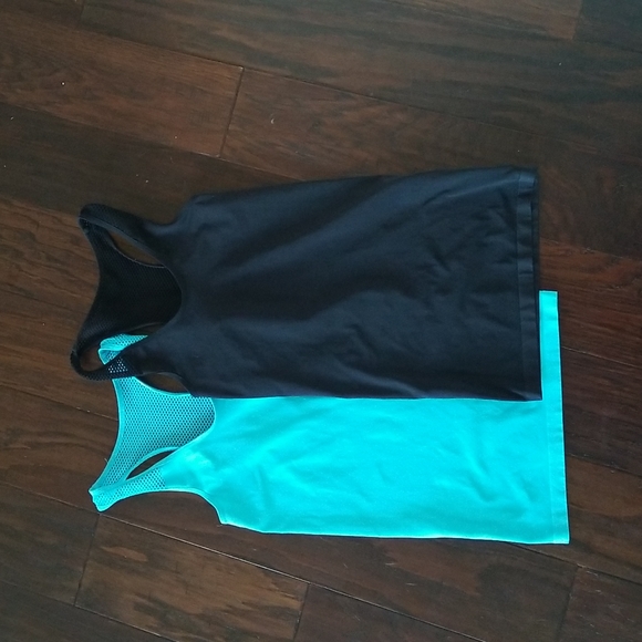 Aeropostale Tops - Pair of Aero sport tanks